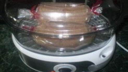 колбаса молочная