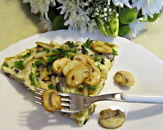 Грибная фриттата с картофелем и луком-пореем