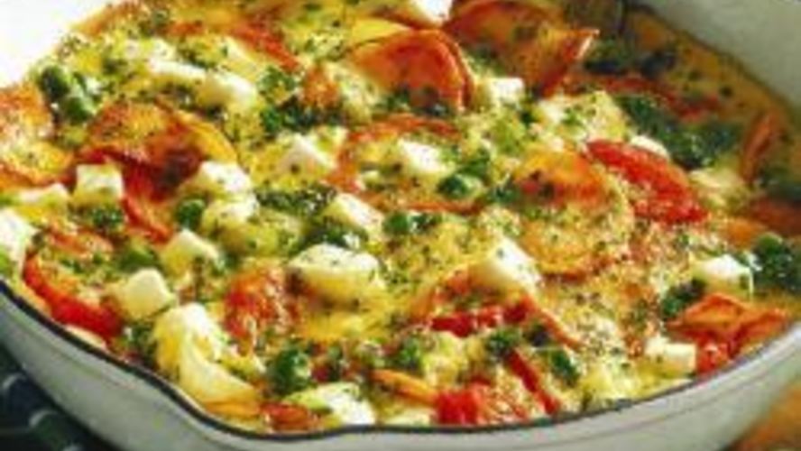 Рецепт испанского омлета с картофелем, брынзой и помидорами