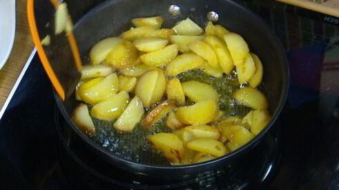 испанский омлет с картофелем, семгой и укропом