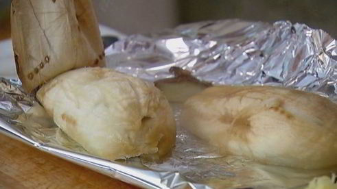 омлет с баклажанами, помидорами и луком