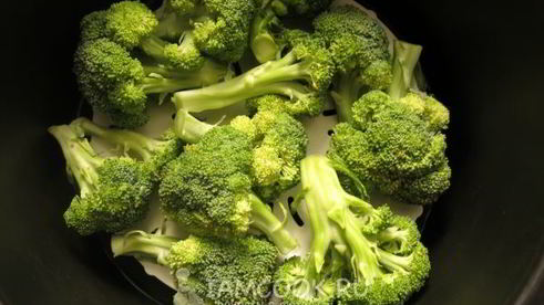 омлет с брокколи в мультиварке