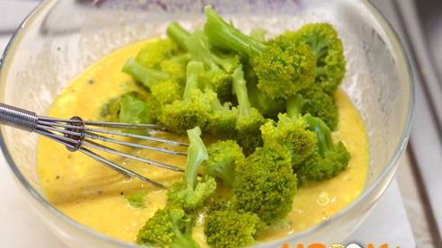 омлет с брокколи