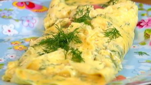 омлет с форелью и укропом