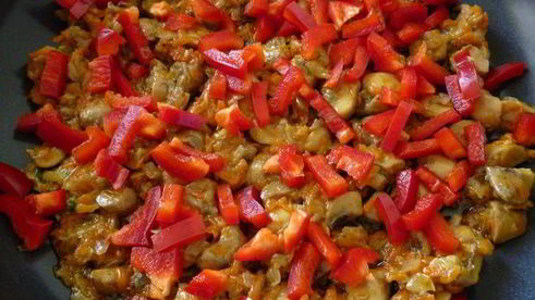 омлет с грибами и болгарским перцем