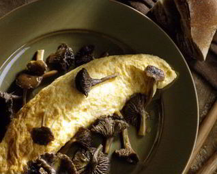 Омлет с лесными грибами