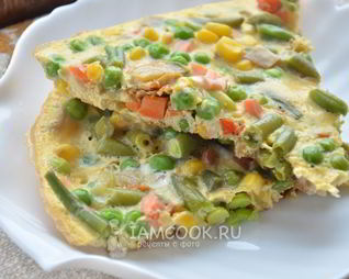Омлет с мексиканской овощной смесью