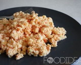 Омлет с помидорами