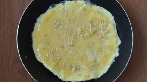 омлет с рукколой и овсяными хлопьями