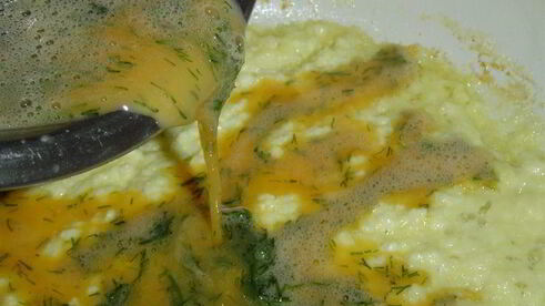 омлет с укропом и творогом