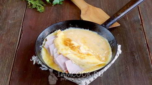 омлет с ветчиной