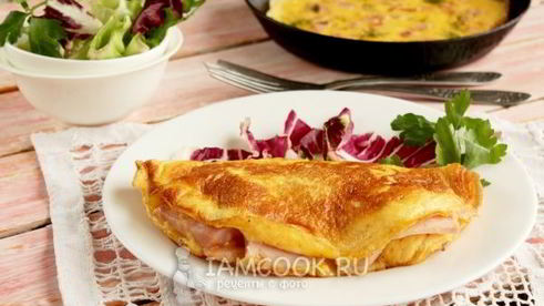 омлет с ветчиной