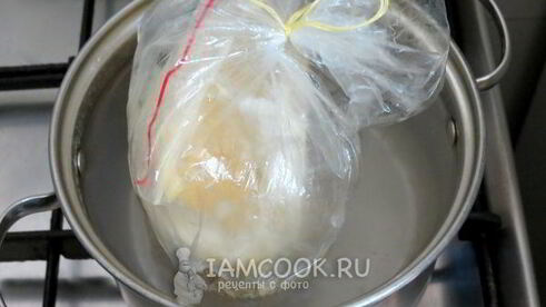 омлет в мешочке с молоком