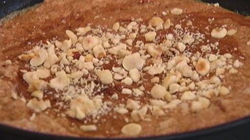 шоколадный омлет с орехами