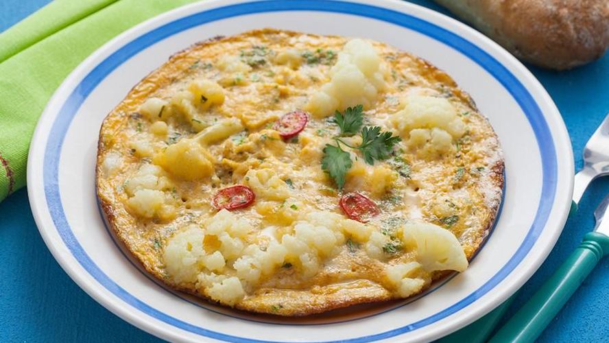 Рецепт вкусного омлета с цветной капустой и томатной пастой
