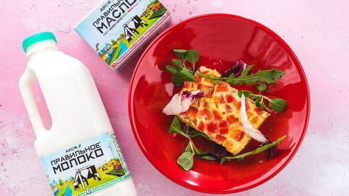 яркий омлет с овощами