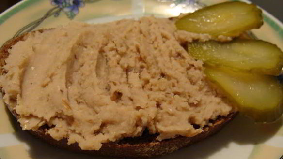 Рецепт Изысканого паштета из фасоли и орехов