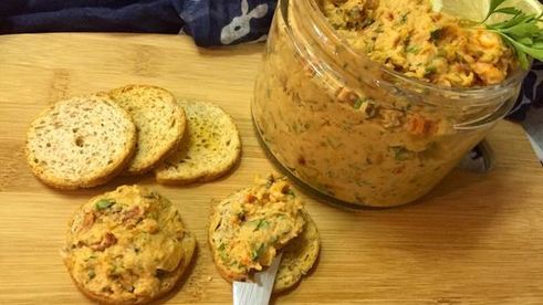 паштет из белой фасоли с вялеными помидорами