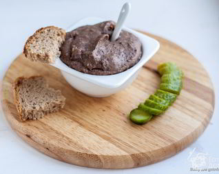 Паштет из фасоли, картофеля и мака