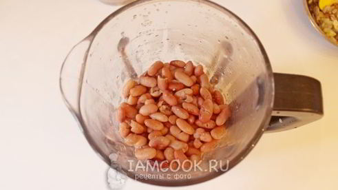 паштет из фасоли с орехами