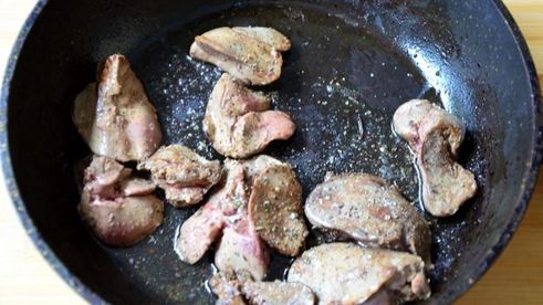 паштет из куриной печени с горохом нут