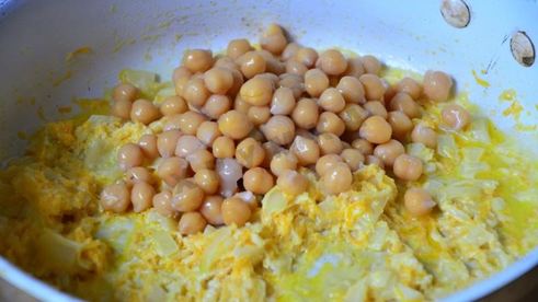 паштет из куриной печени с горохом нут