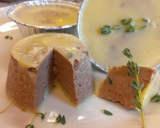 Паштет из куриной печени с тимьяном и коньяком