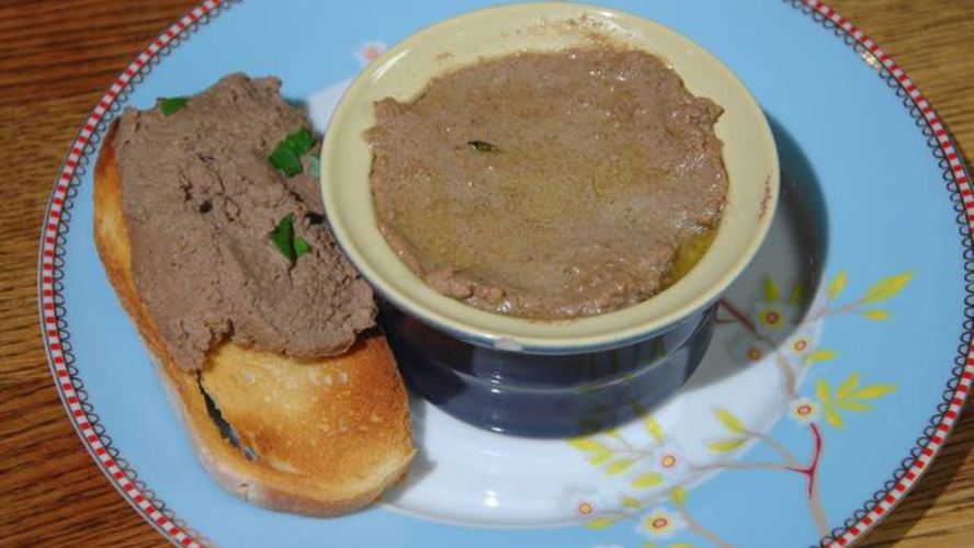 Рецепт паштета из печени кролика с шалотом и тимьяном