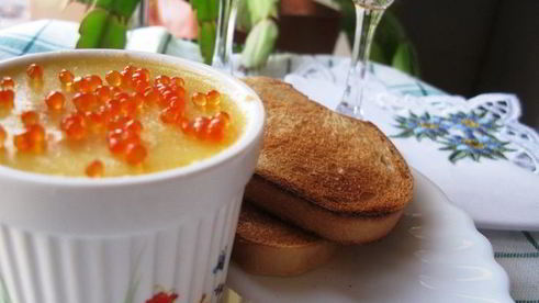 паштет из семги с красной икрой и вином