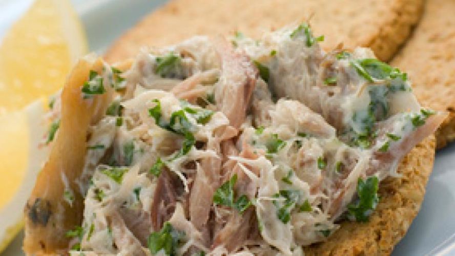 Рецепт паштета из скумбрии на овсяном печенье