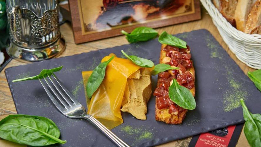 Рецепт утиный паштет с желе из апельсина с французским десертным хлебом