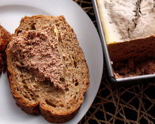 Запеченный паштет из куриной печени