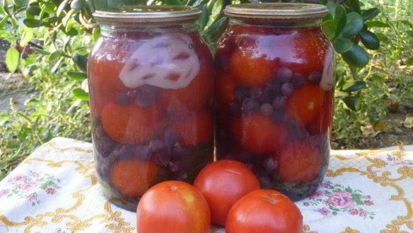 Рецепт Помидоров с виноградом и сладким перцем