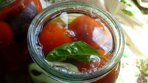 помидоры с виноградом и сладким перцем