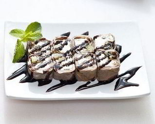 Банановые роллы в темном шоколаде