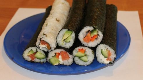 домашние роллы и нигири суши