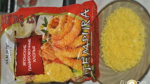 горячие роллы в панировочных хлопьях