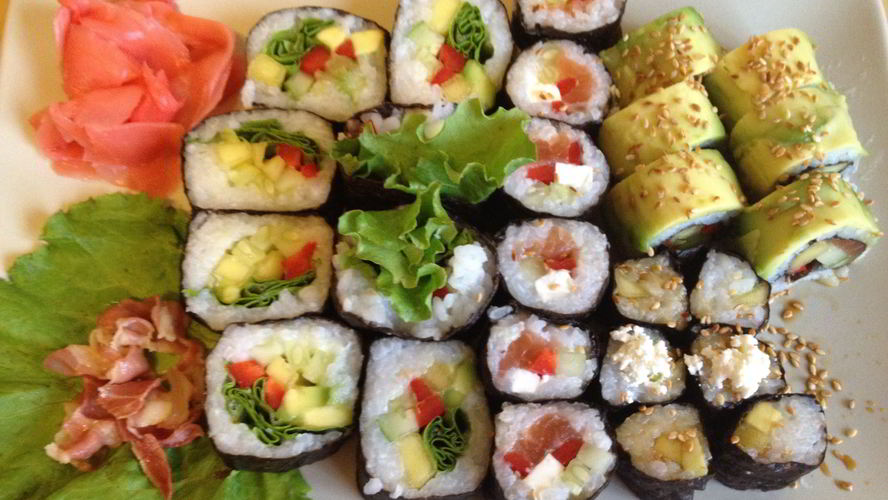 Рецепт овощного ролла с манго