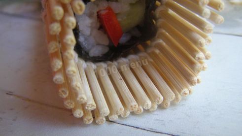 постные роллы с огурцом