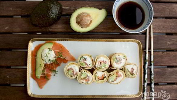 Рецепт Роллов из блинов с семгой