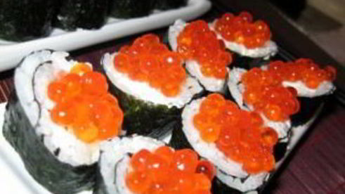 роллы с красной икрой