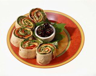 Роллы с тунцом, шпинатом и морковью