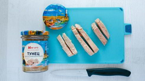 спринг-роллы с кальмарами и тунцом