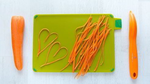 спринг-роллы с кальмарами и тунцом