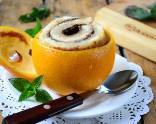 Цинамоновые роллы в апельсиновой корке