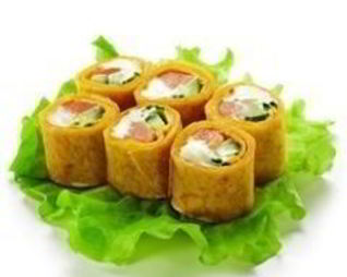 Запеченные роллы с лососевой начинкой
