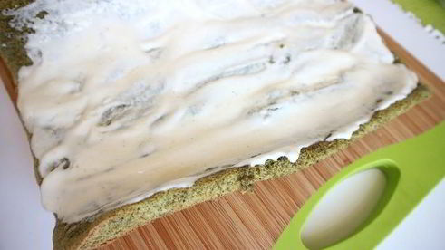 бисквитный рулет из тыквенных семечек