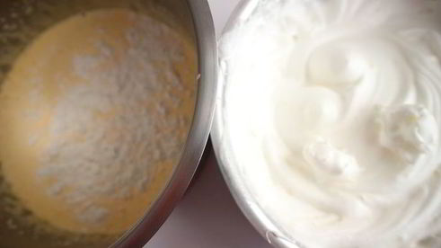 бисквитный рулет из тыквенных семечек