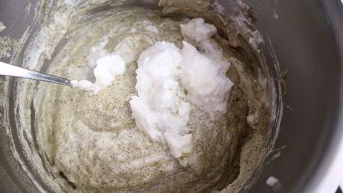 бисквитный рулет из тыквенных семечек