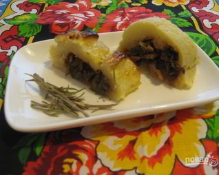 Картофельный рулет с овощами